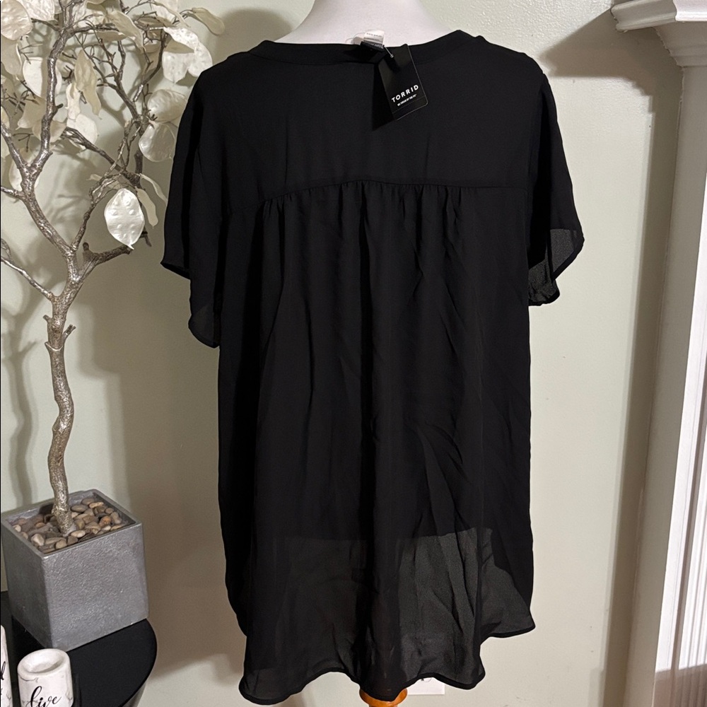 Torrid Black V Neck High Low Plus Size Blouse - Picture 5 of 6